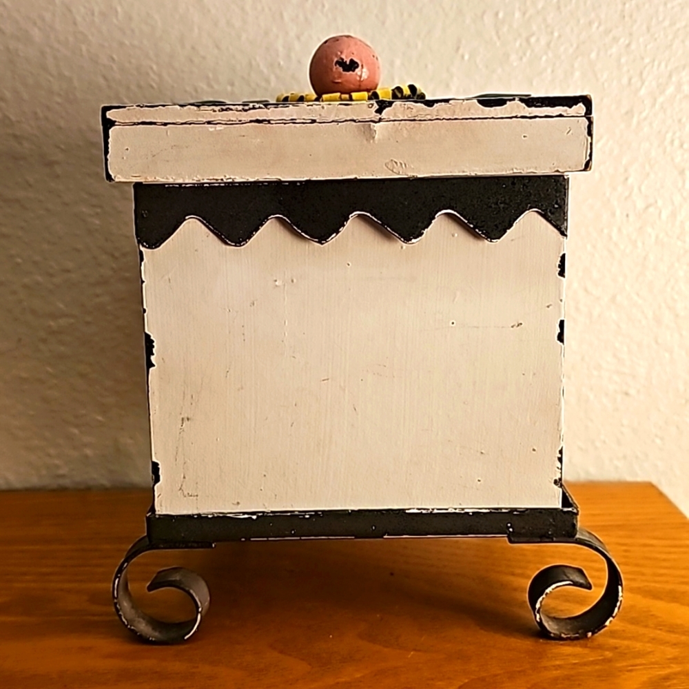 Floral Wood Metal Trinket Box - Picture 4 of 6